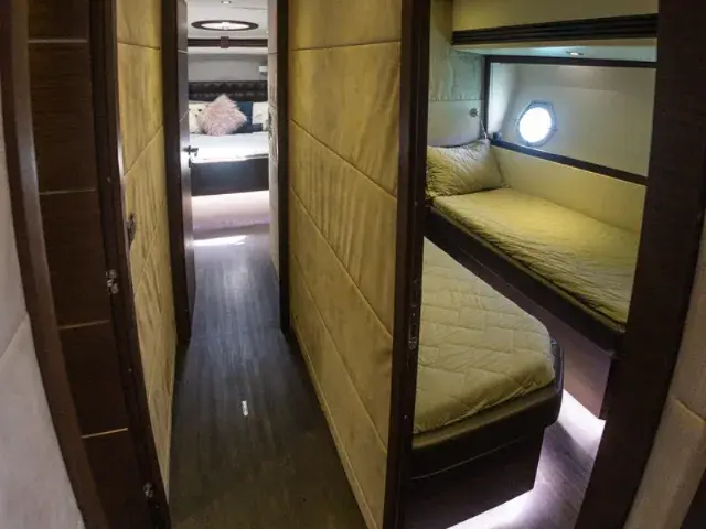 Intermarine 75 em Angra dos Reis — foto 14