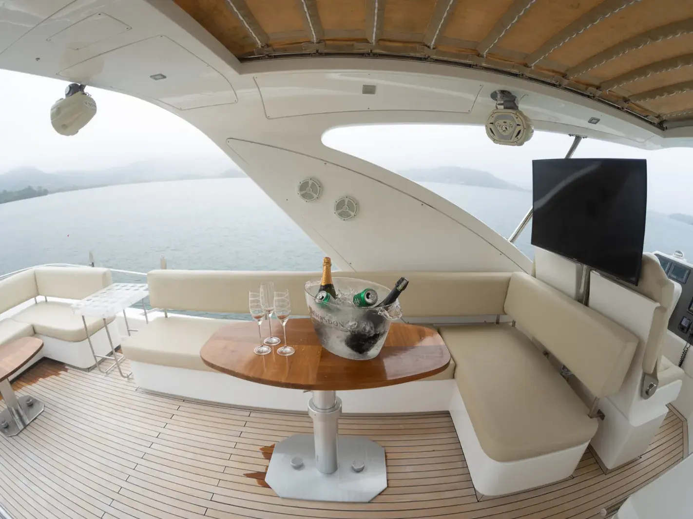 Intermarine 75 em Angra dos Reis — foto 6